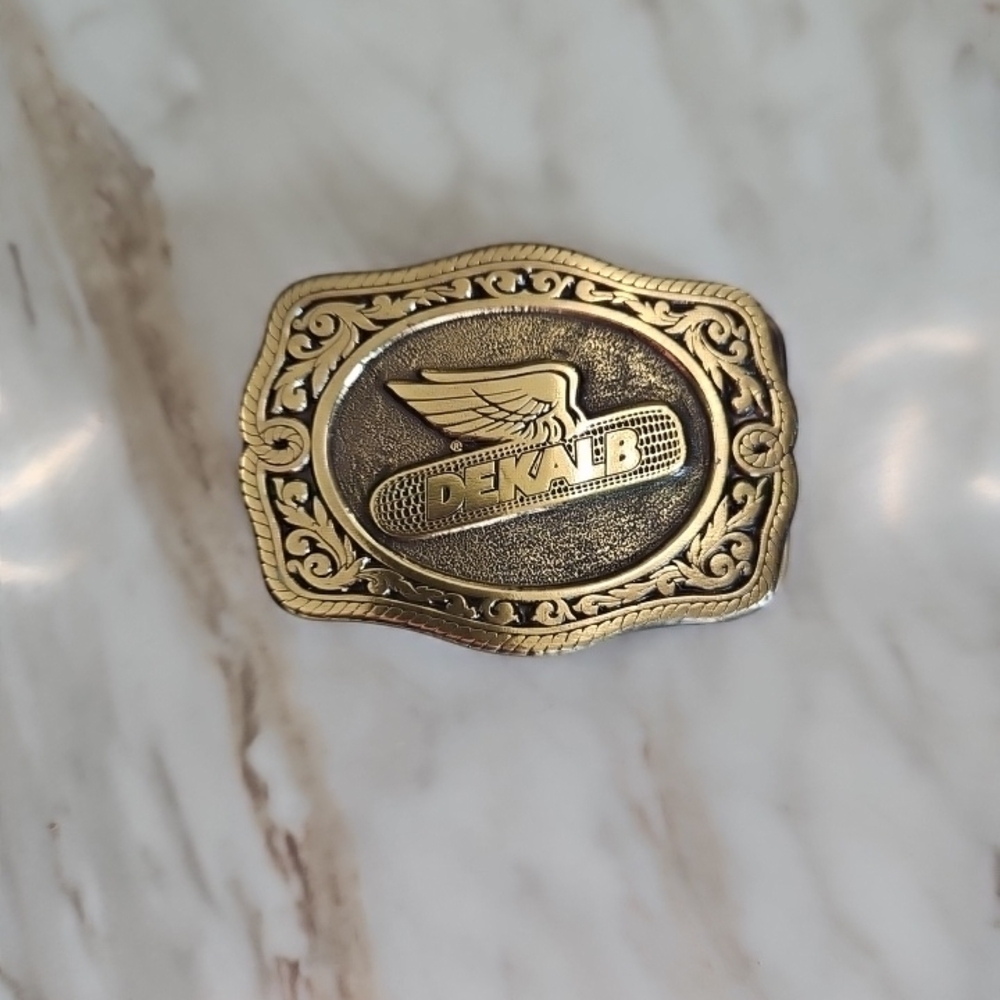 Gold-Tone Decorative Belt Buckle - Men's Accessory